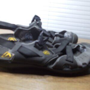 KEEN Zambezi Hiking-Trail Shoes Men’s 9 Adjustable Strap 1012613
